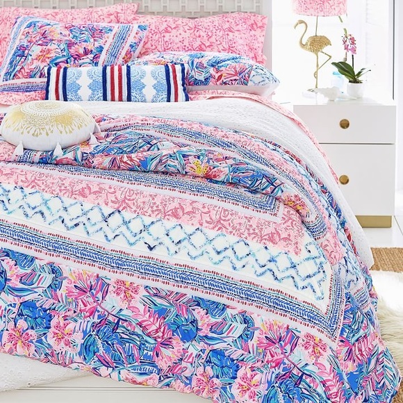 Lilly Pulitzer Bedding Lilly Pulitzer For Pottery Barn Queen Size Comforter Set Poshmark